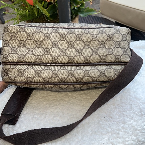 Gucci Gg Supreme Gg Plus Shoulder Bag - Picture 5 of 13